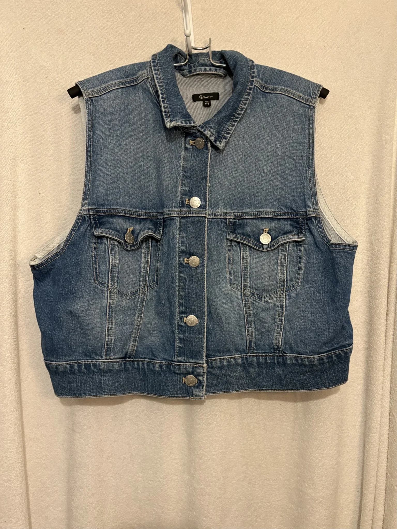 Featured image for Débardeur en jeans sans manches