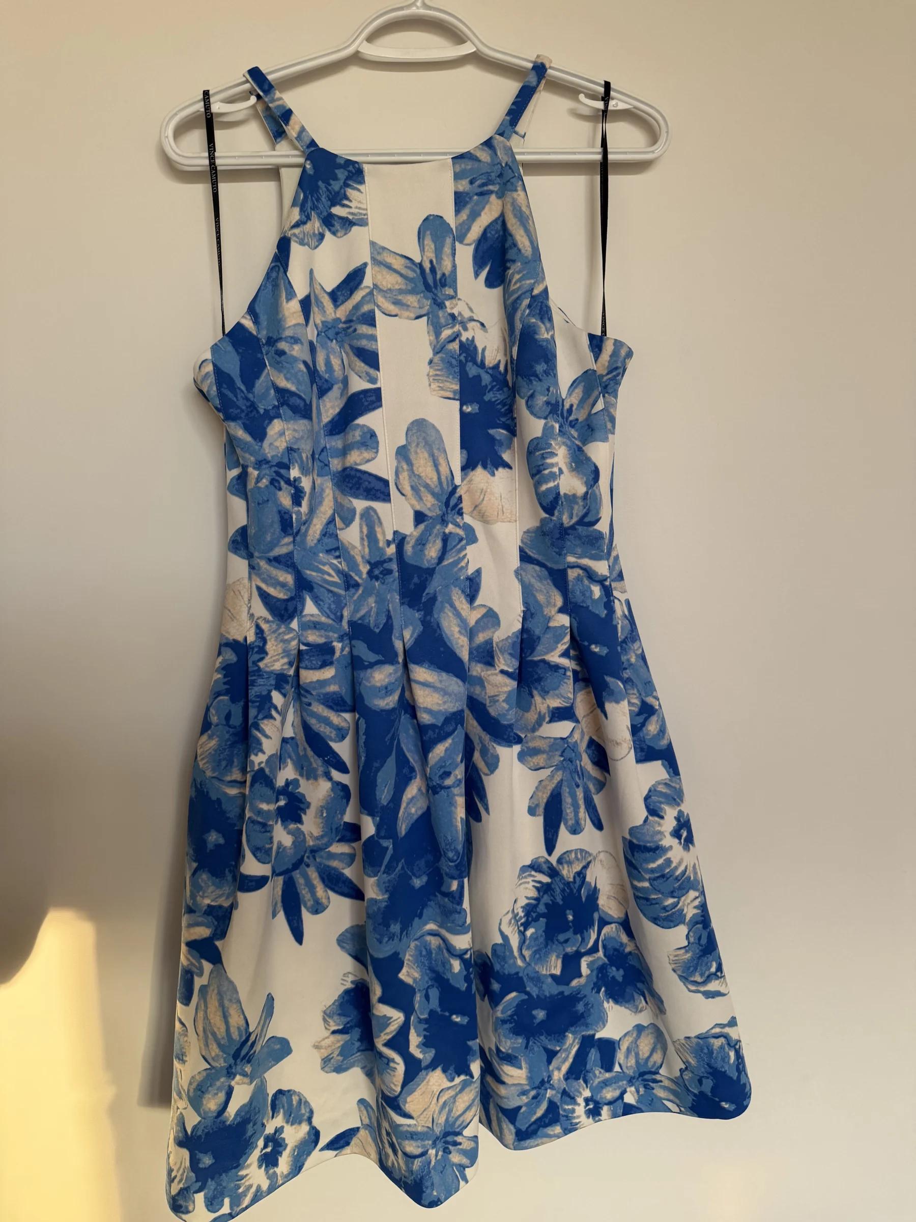 Blue and white floral dress by Vince Camuto Vince Camuto seconde main
