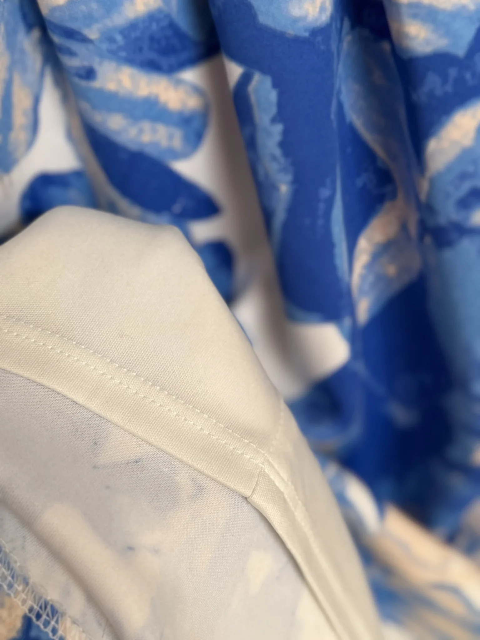 Image for Robe fleurie bleue et blanche Vince Camuto