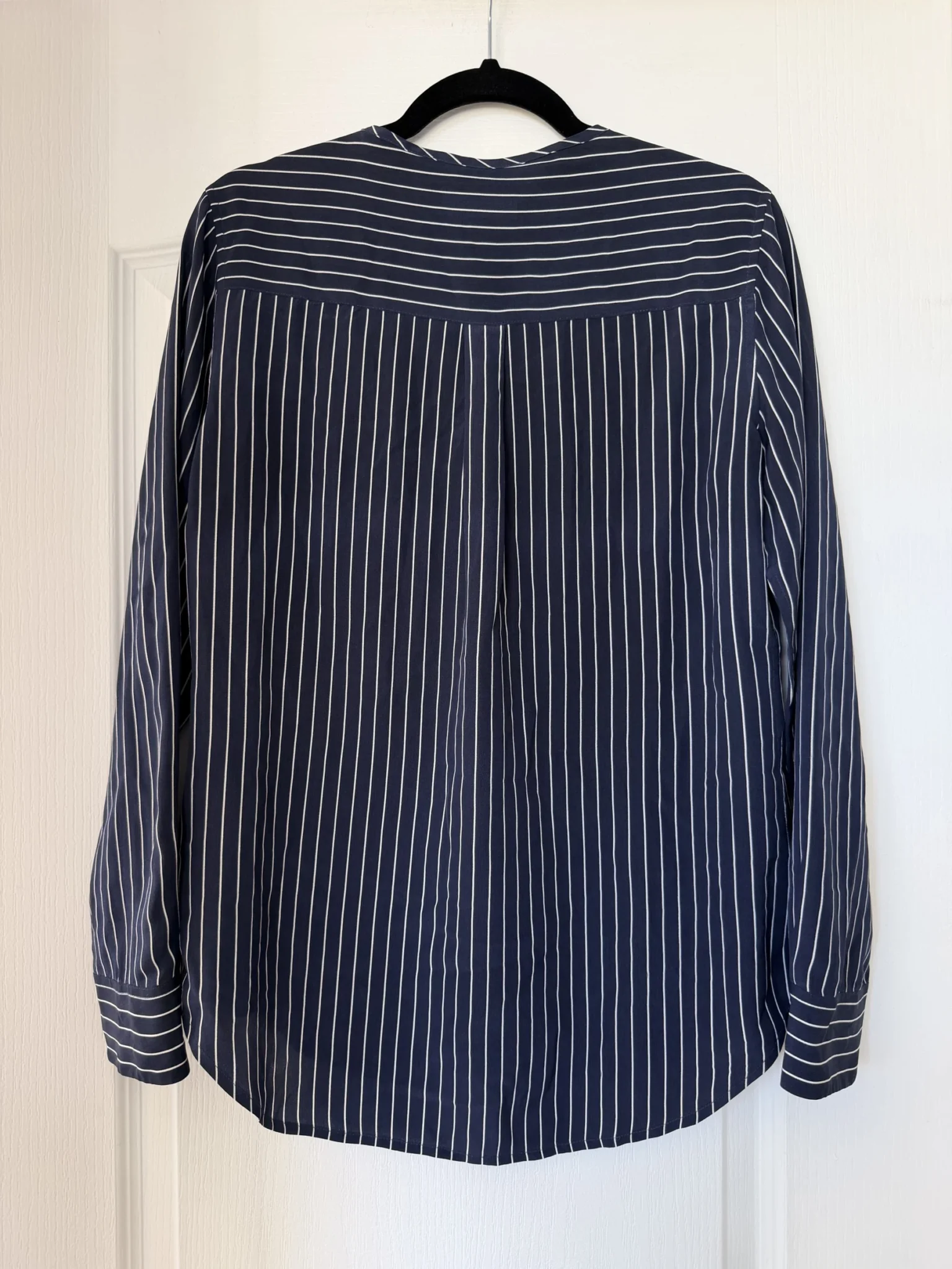 Image for Chemise Equipment 100% soie bleu marine à rayure taille M