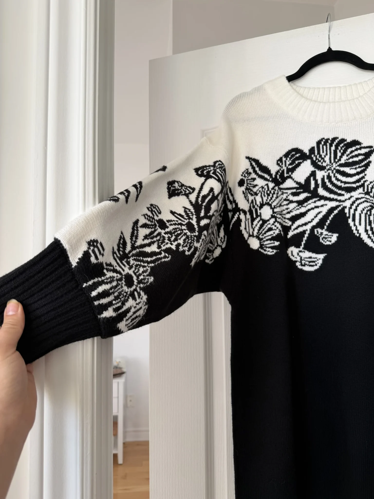 Image for Farm Rio black and white jumper dress, size L