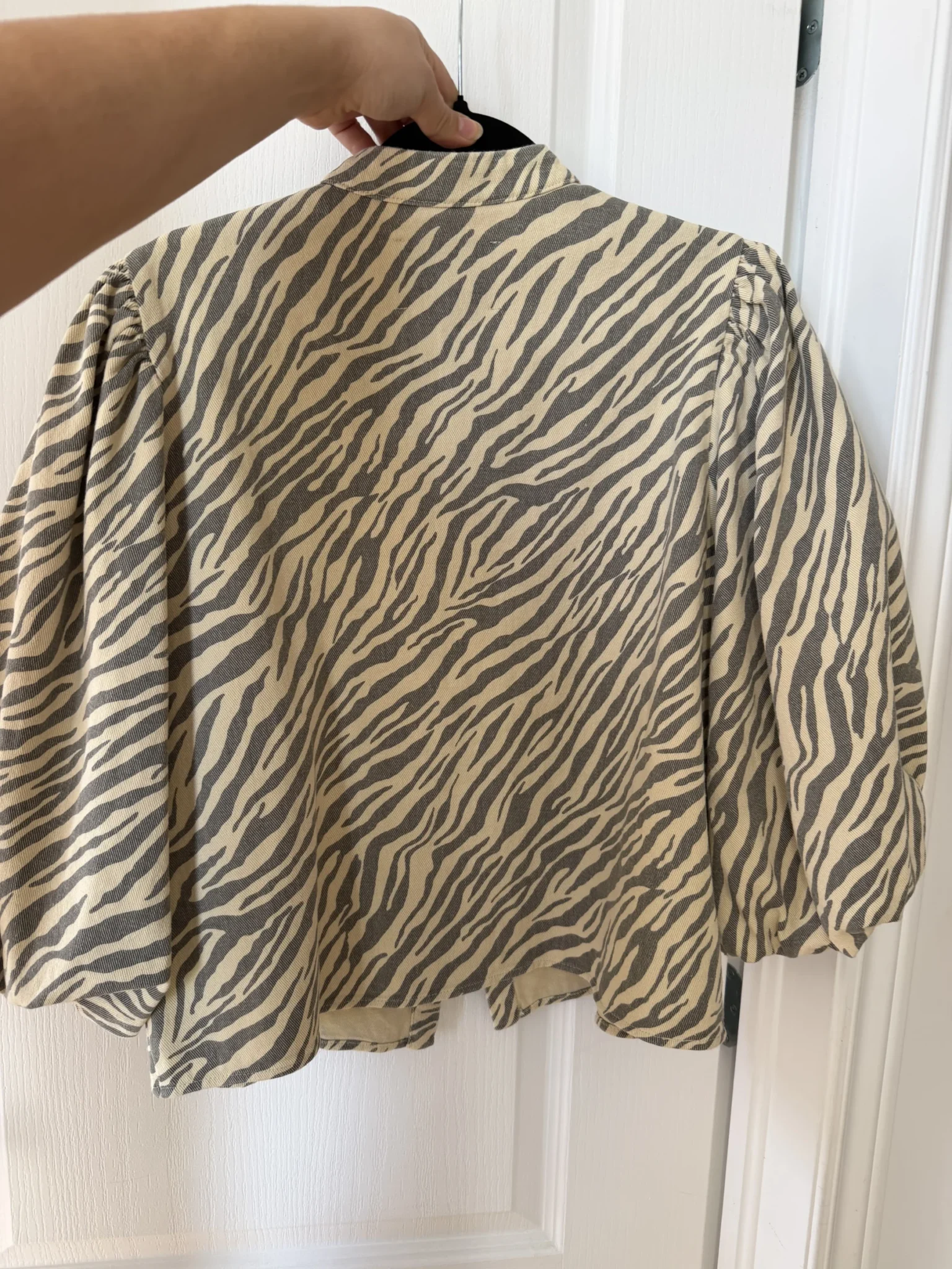 Image for Minus Nine blouse, size 38, zebra-print brown