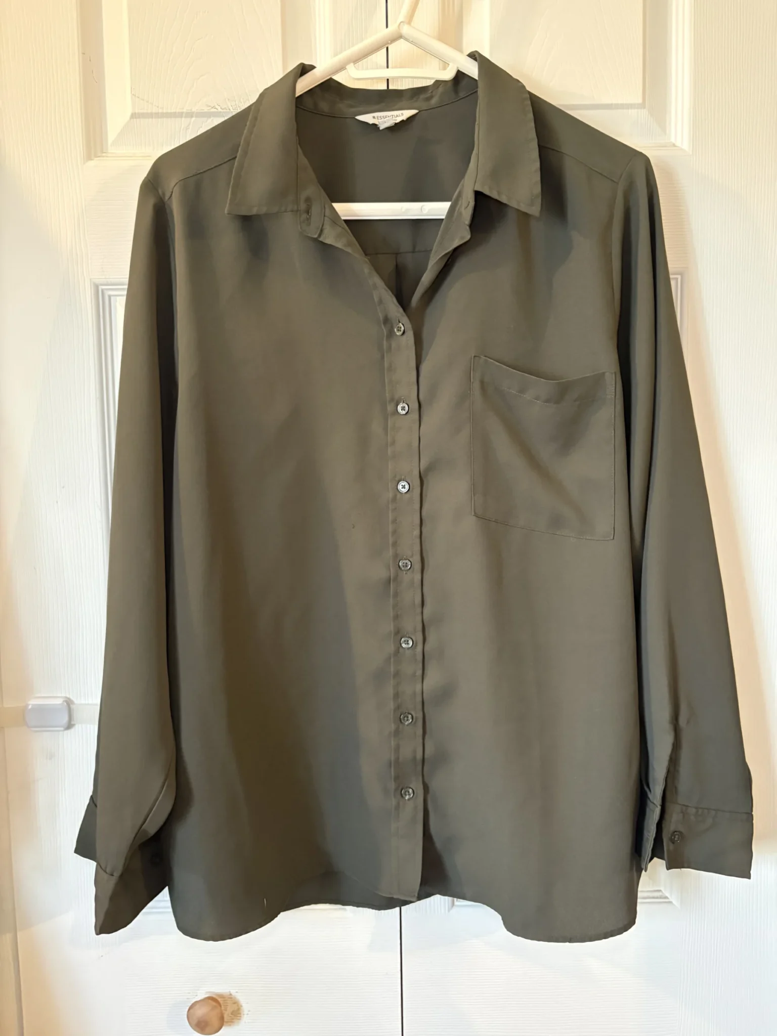 Featured image for Long-sleeved shirt
