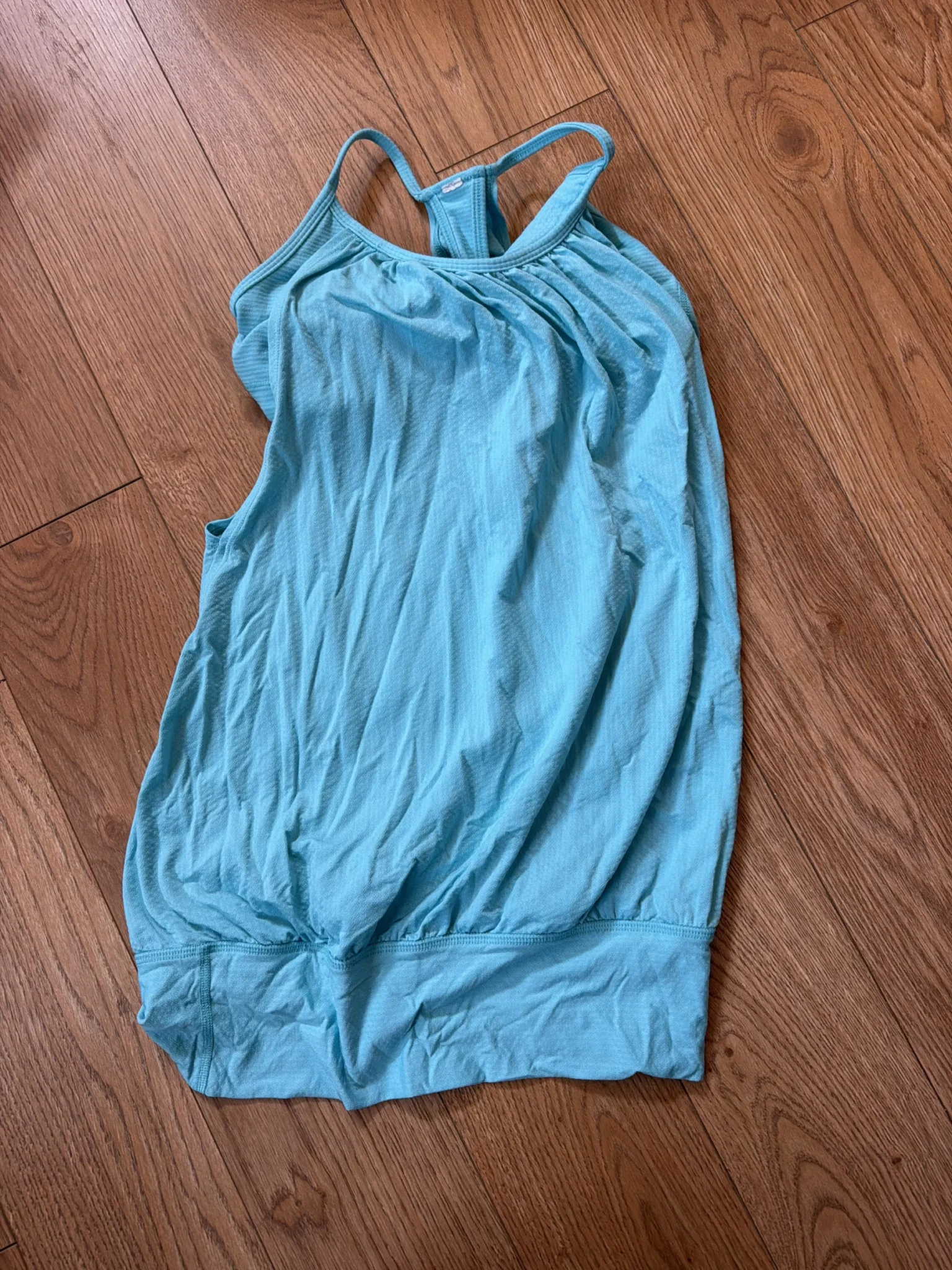 Featured image for Camisole avec top sport integré No limits tank