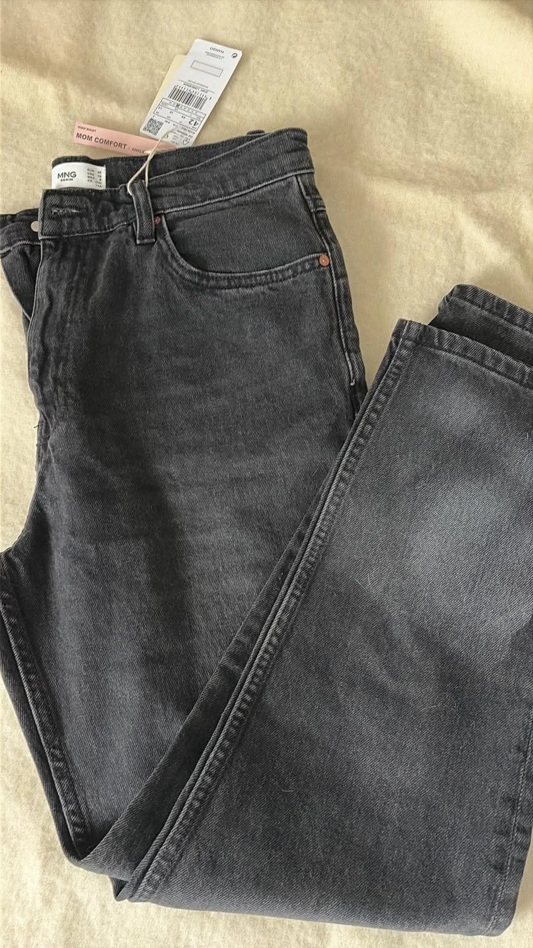 MOM jeans, new from Mango, black Mango seconde main