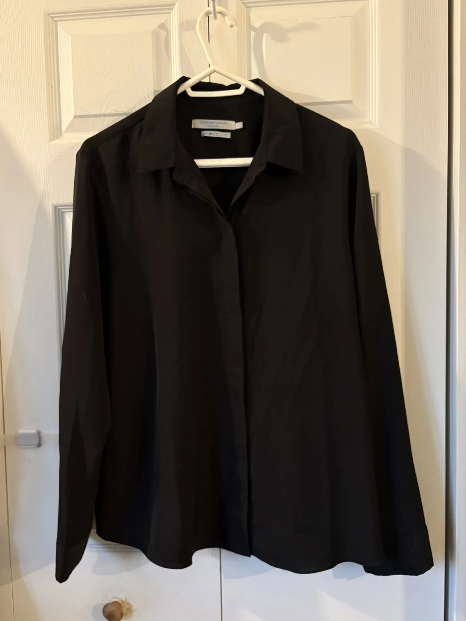 Featured image for Black long-sleeved shirt