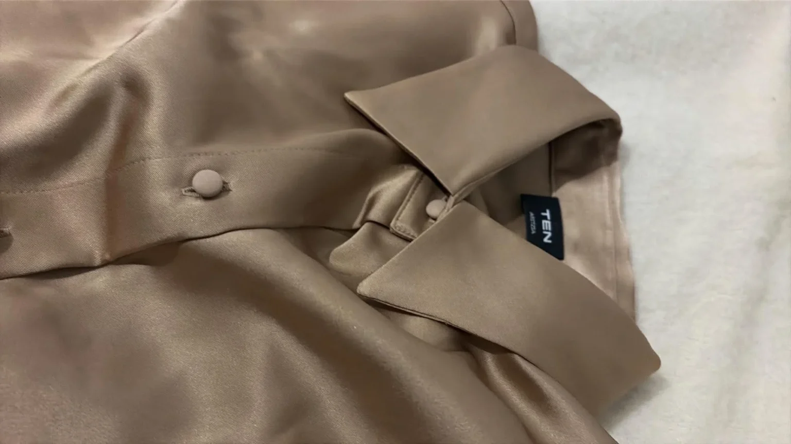 Image for Blouse/chemise TEN d'Aritzia