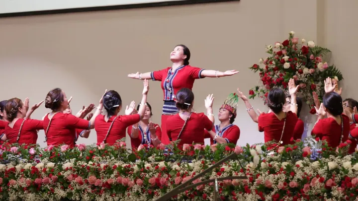 Acting Song + Choir Zuamnak