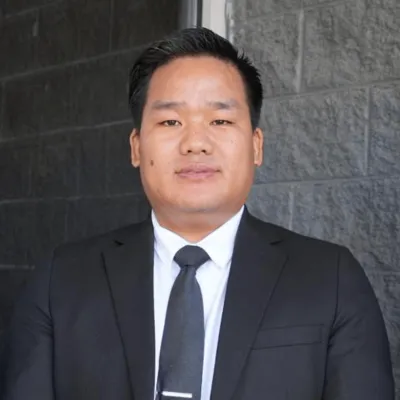 Pastor Van Hmung Ling