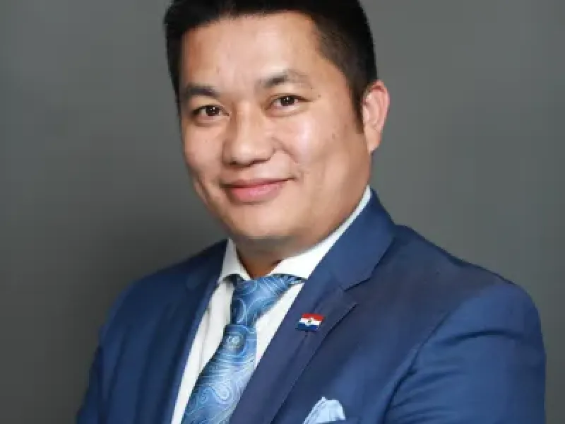 Rev. Dr. Zathawngcin Siakhel