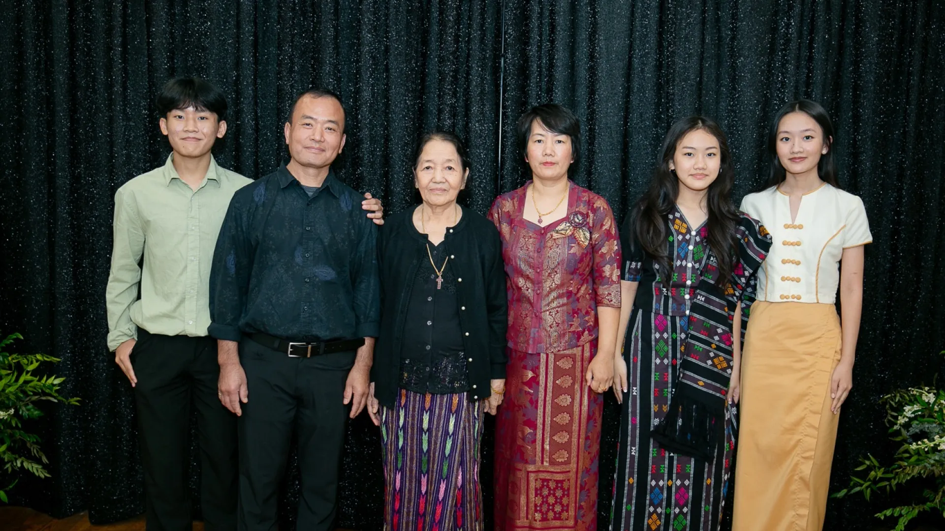 Pu Mang Cung Family