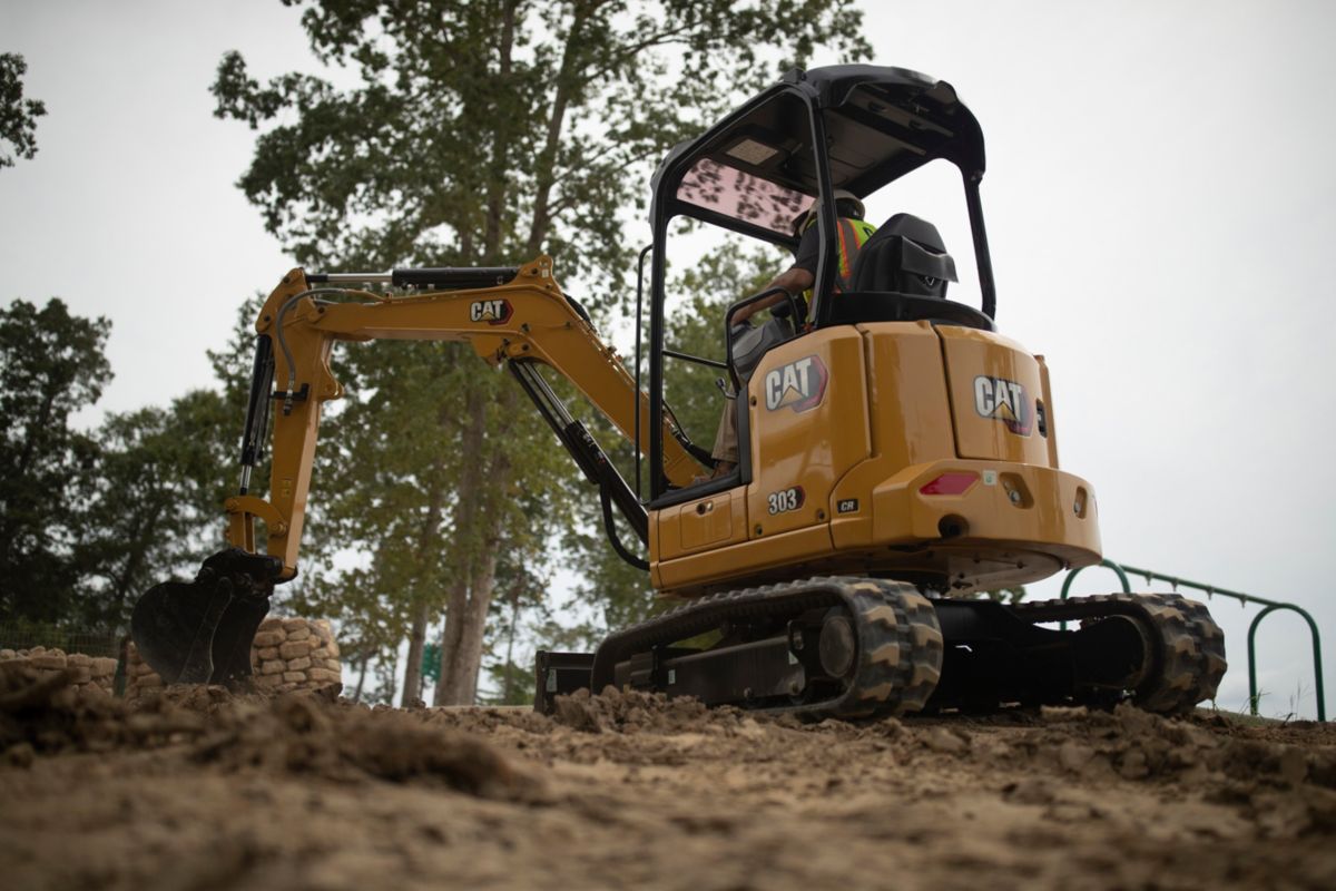 which-mini-excavator-tracks-are-right-for-you