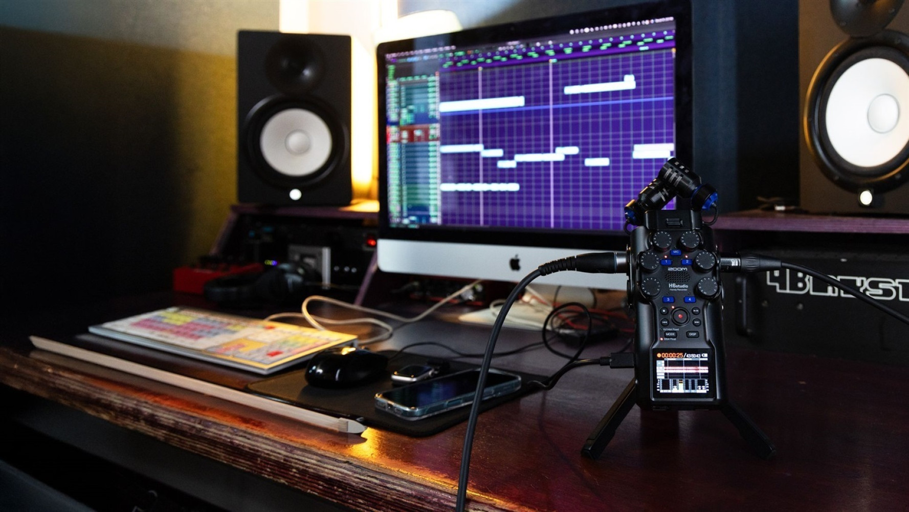 Zoom H6studio Handy Recorder 6-Track 32-Bit Float Flagship Recorder