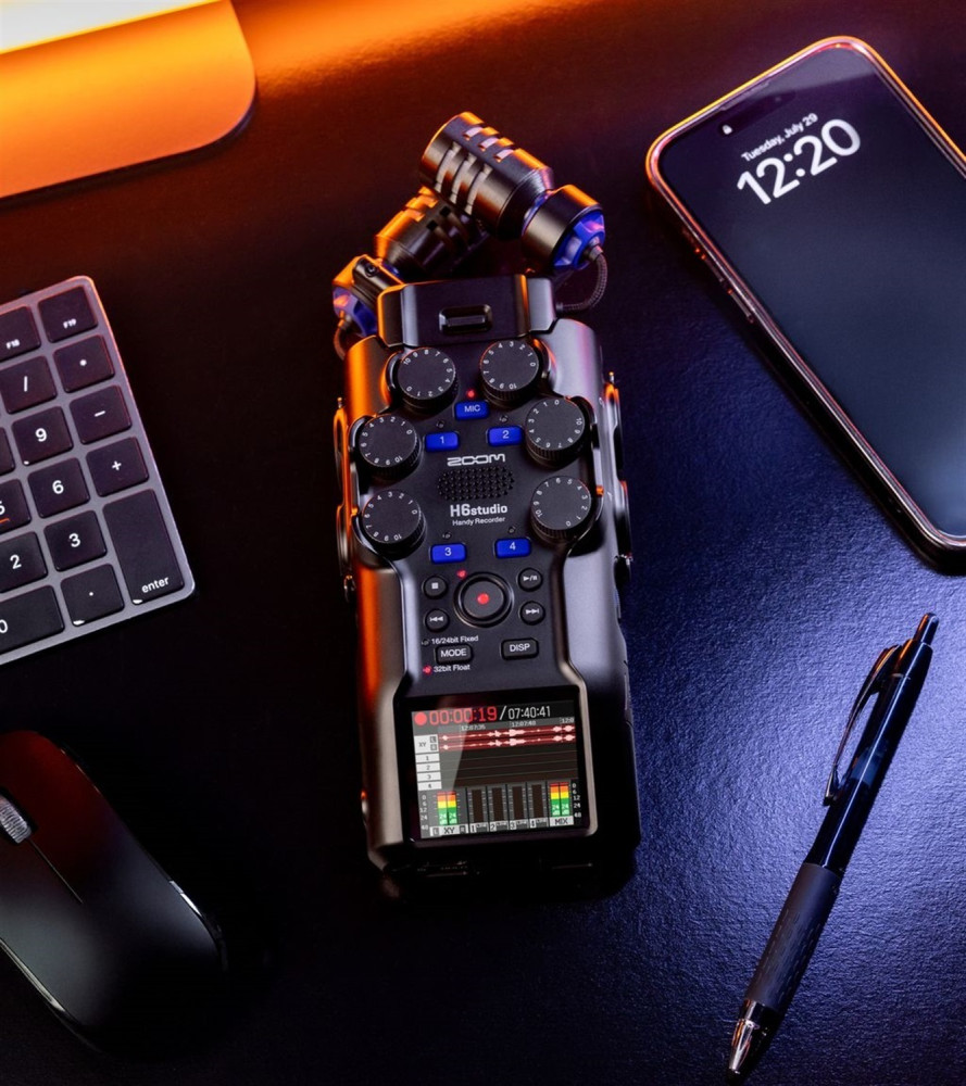 Zoom H6studio Handy Recorder 6-Track 32-Bit Float Flagship Recorder
