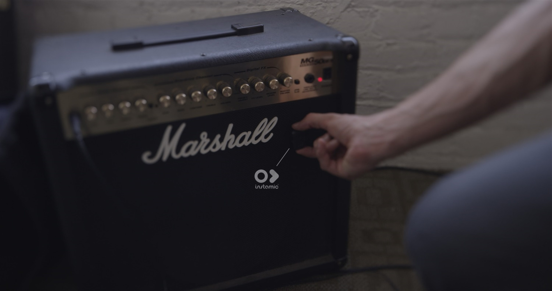 Zoom Instamic Pro Plus C Mono Recorder Waterproof 32-bit Float Audio Recorder