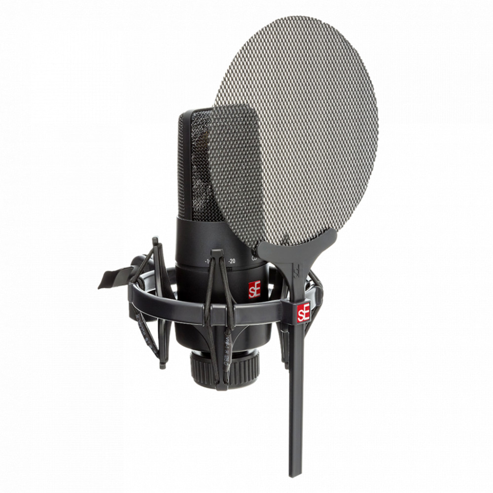 sE Electronics X1 S Studio Bundle with X1 S Microphone, Reflexion Filter, and Pop Filter