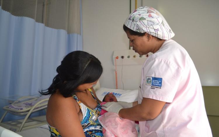 Mãe terá mesmo direito do pai de registrar o nascimento do filho em cartório