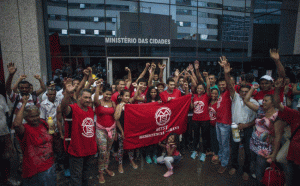 Protestos do MTST em Brasília exigem mais moradias e fim dos ajustes fiscais