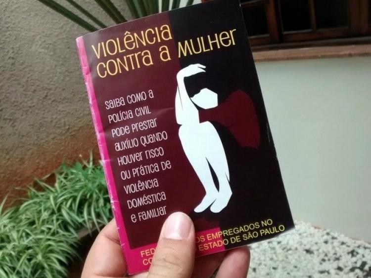 Cartilha para jovens ensina como agir em caso de violência contra a mulher