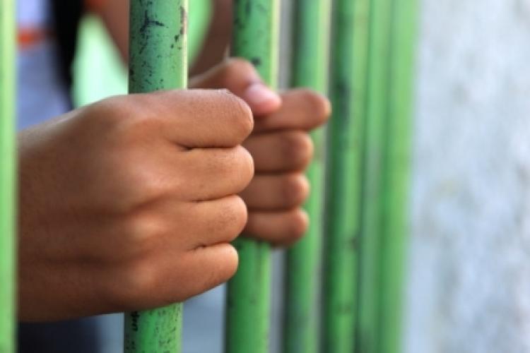 Sobre a PEC da Maioridade Penal - Moção do CONIC, subscrita pelo CEBI 1 Sobre a PEC da Maioridade Penal - Moção do CONIC