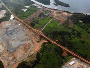 Terras indígenas no arredor de Belo Monte sofrem com roubo milionário de madeira