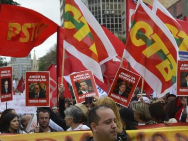 A greve e o ódio ao vermelho