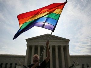 O Declínio da Moral no Ocidente e a Decisão para a Democracia pela Corte Americana.