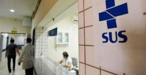 Médicos enfrentam setor privado e lançam contraofensiva pela saúde pública  [Marcela Belchior]