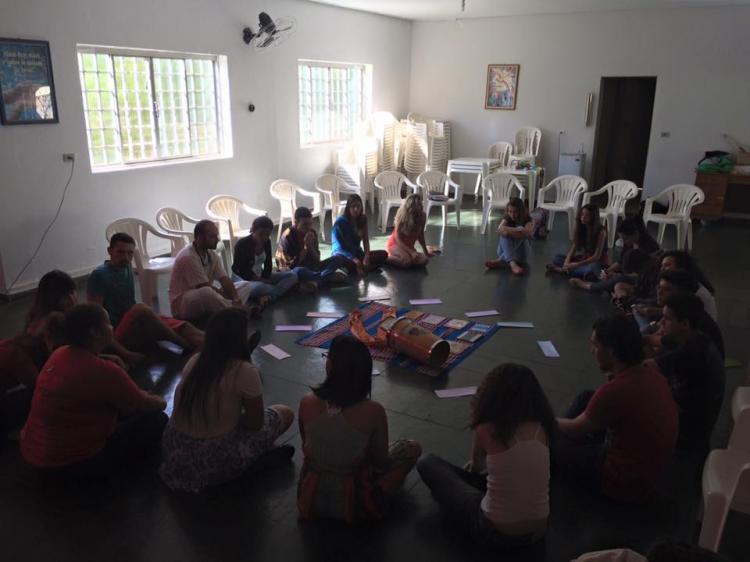 CEBI-GO: Escola Bíblica da Juventude 'Formação das Comunidades e suas Revelações'