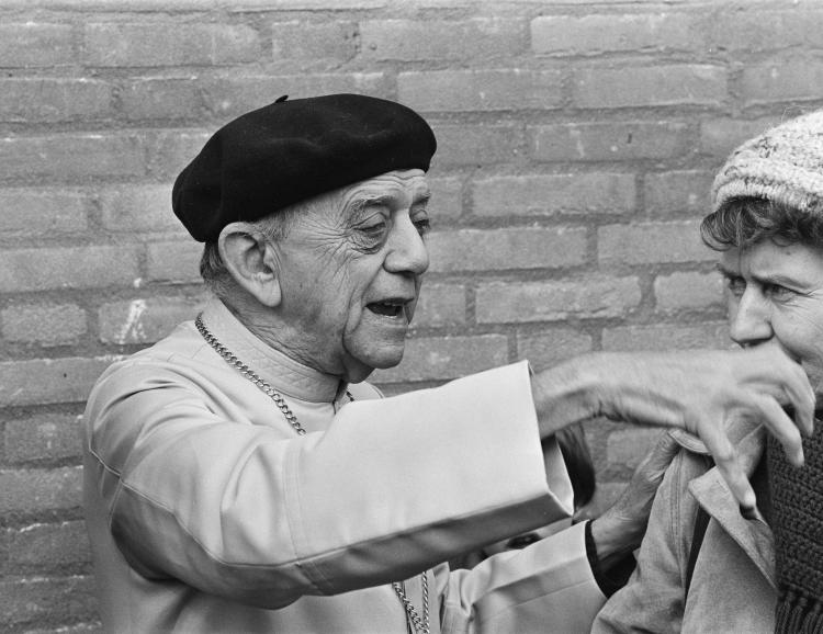 Dom Helder: difamado pela ditadura brasileira e impedido de receber o Nobel da Paz
