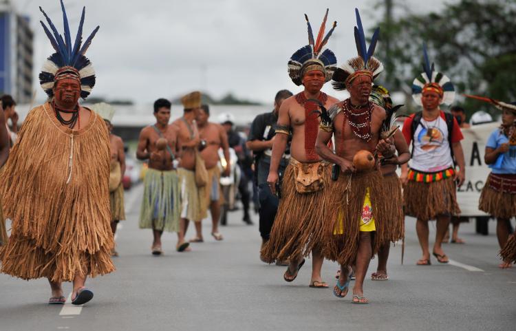 Índios e campesinos são as principais vítimas de violações de direitos no Brasil