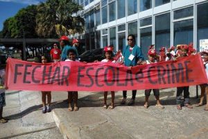 CEBI-ES “Fechar Escola é Crime!”