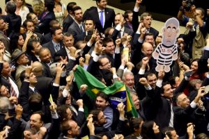 Dez Lições de uma Noite Histórica [Roberto Malvezzi (Gogó)]