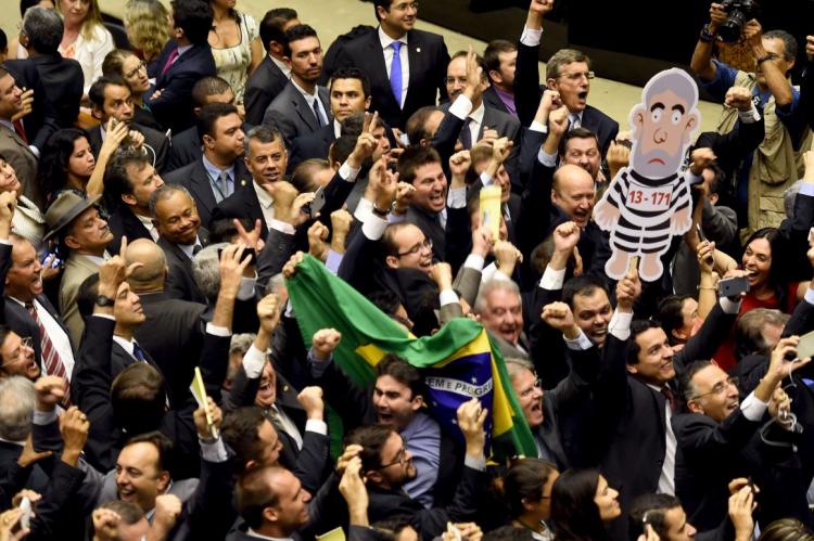 Dez Lições de uma Noite Histórica [Roberto Malvezzi (Gogó)]
