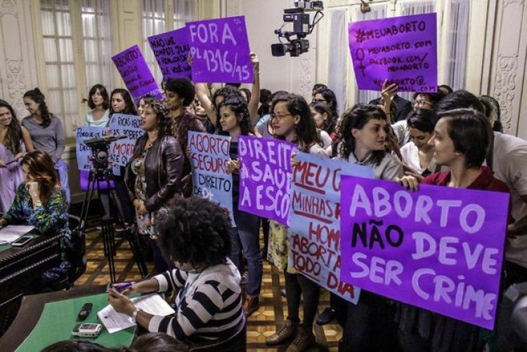 Comissão da Alerj retira da pauta projeto de lei sobre aborto