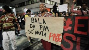 A cada 23 minutos