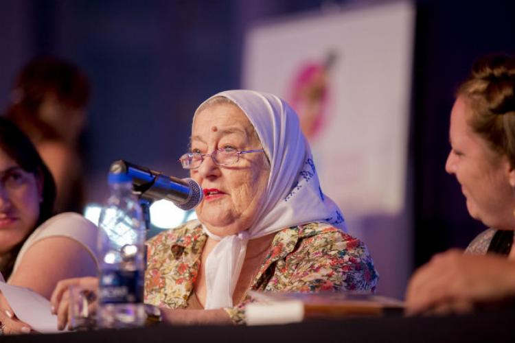 Argentina: Justiça determina prisão de Hebe de Bonafini