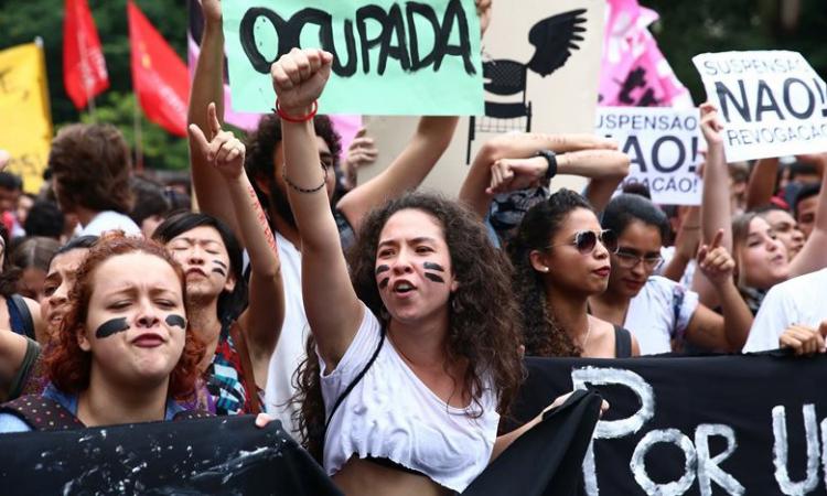 Juventude reivindica mais voz no sistema político