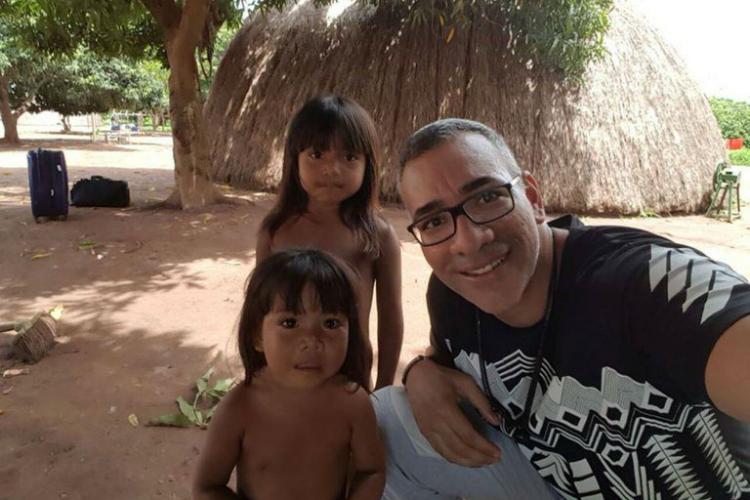Por defesa de indígenas