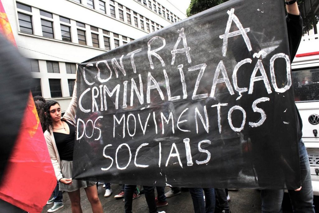 contra criminalizacao movimentos sociais