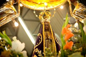 padroeira do brasil comunidades celebram nossa senhora aparecida