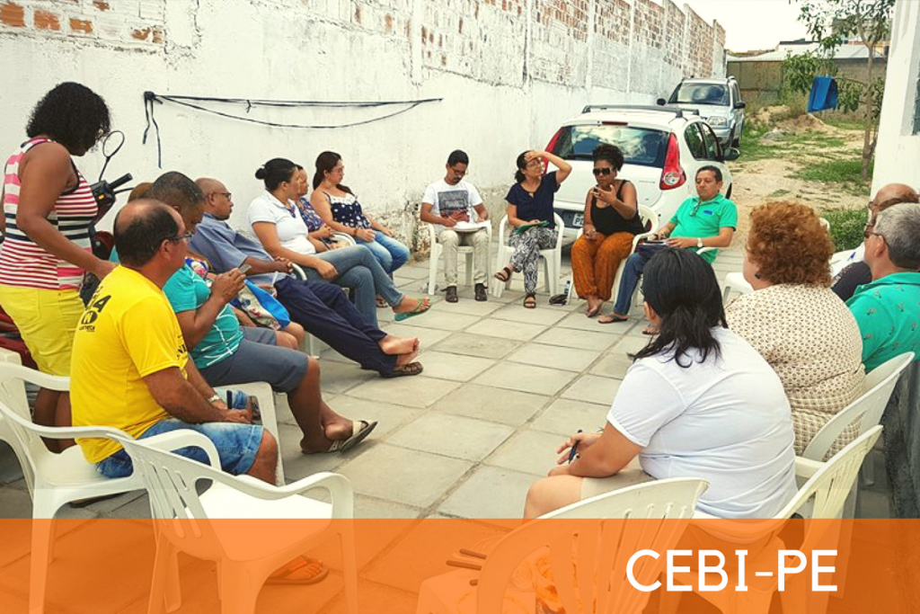 capa da notícia - grupo reunido