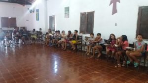 50 crianças participaram.