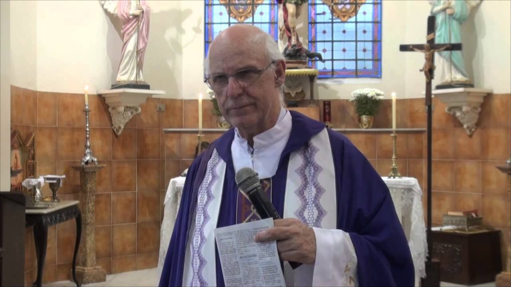 Papa Francisco telefona ao Padre Julio Lancellotti e o anima a continuar junto dos mais pobres 1 maxresdefault 1 1