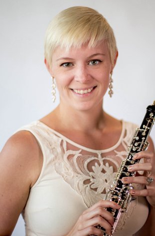 Breczka%20Kelly%20oboe%20color_0.JPG