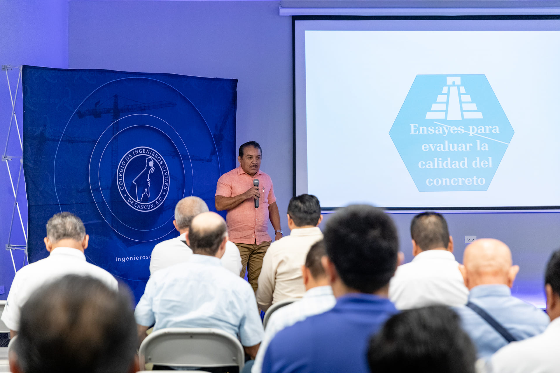 Desarrollo Profesional: INSET Comparte Metodologías Avanzadas de Control de Calidad en Concreto