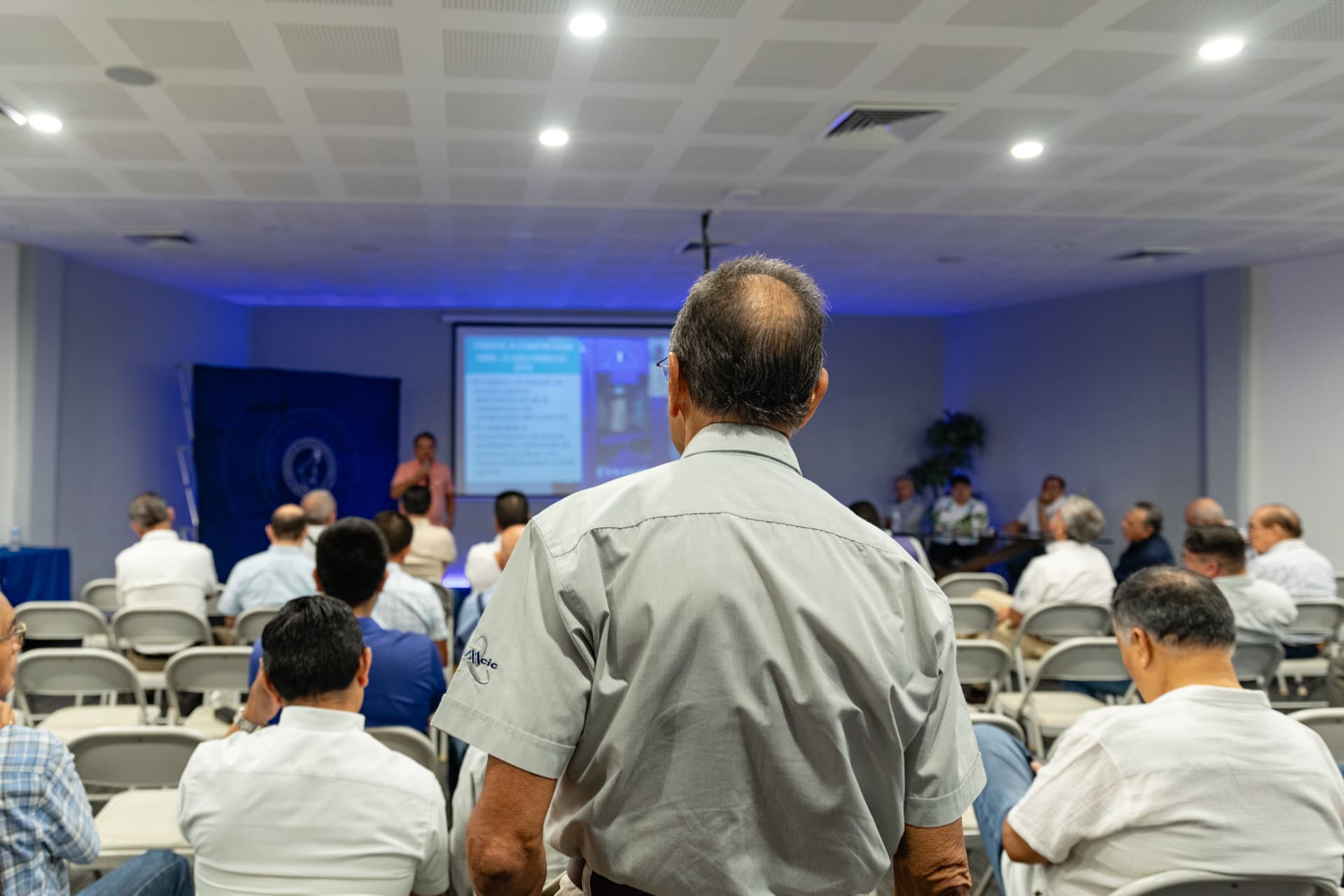 Construyendo Comunidad: Reunión Mensual de Septiembre Fortalece los Cimientos de Nuestro Colegio