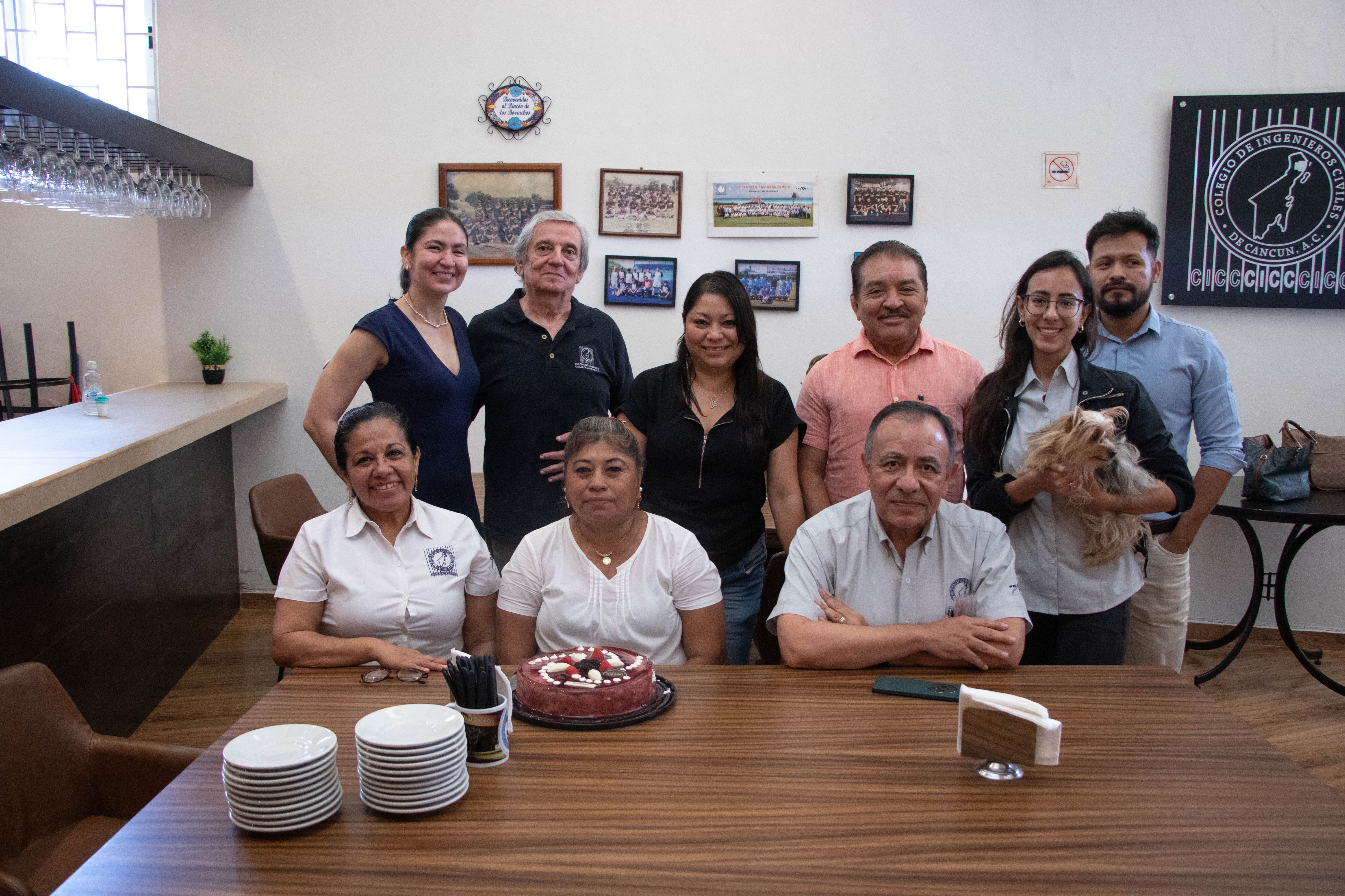 En Comunidad: Celebramos a Nuestros Colegas en Marzo