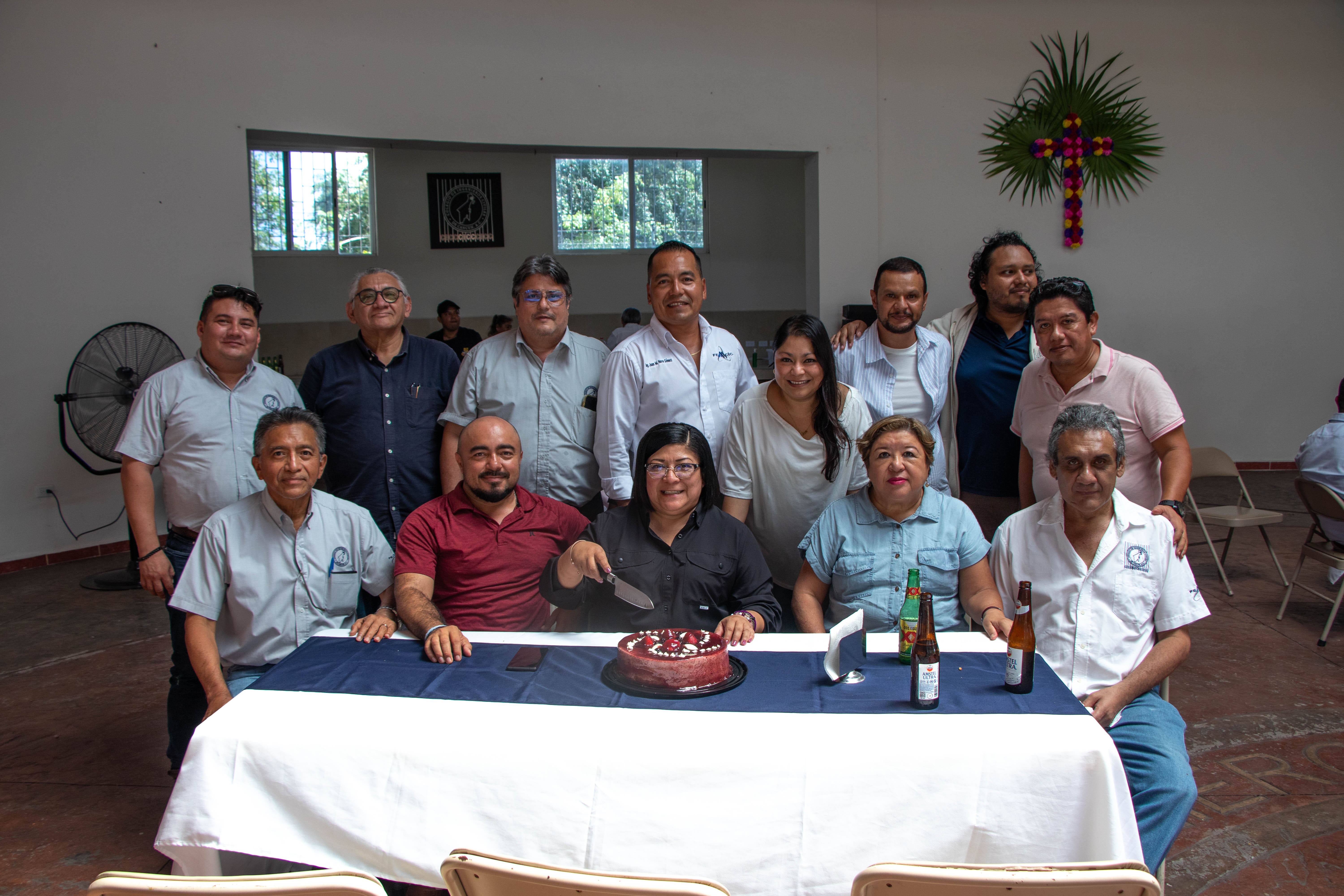 Celebración de Cumpleañeros de Mayo en el CICC