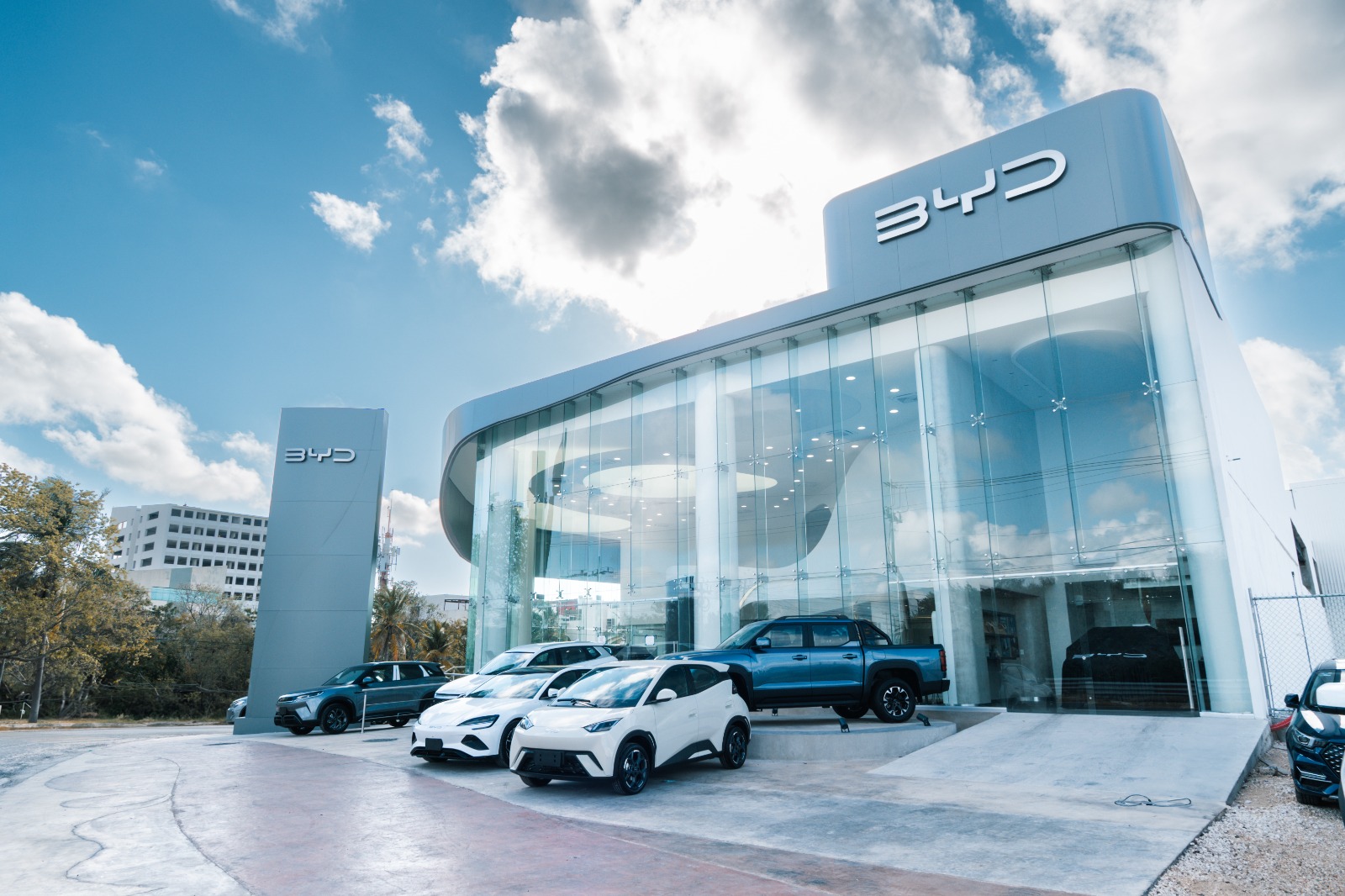 Construyendo Excelencia: BYD Patrocina Nuestra Junta De Agosto Con Beneficios Exclusivos